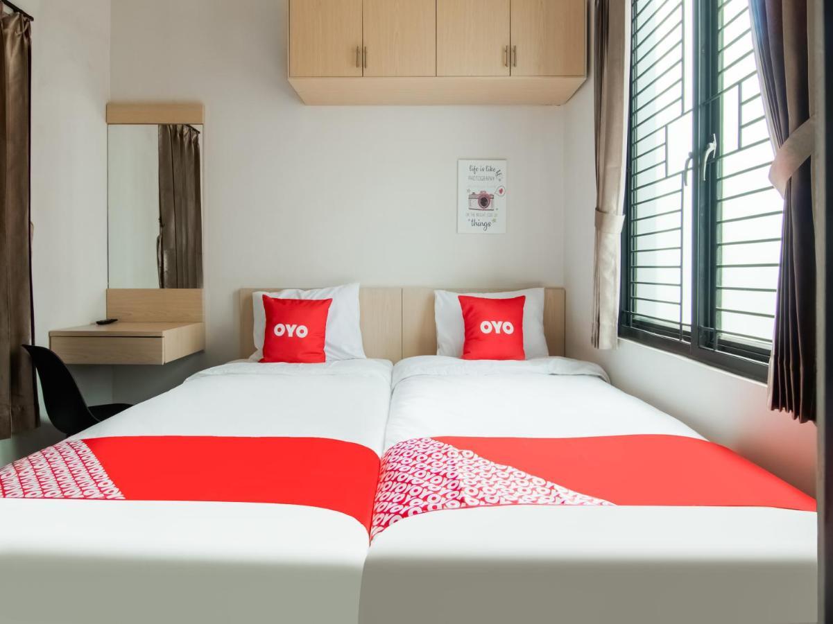 Oyo 3824 Columbus Residence J1 Telukjambe المظهر الخارجي الصورة