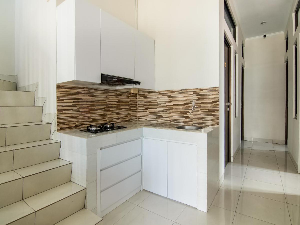Oyo 3824 Columbus Residence J1 Telukjambe المظهر الخارجي الصورة