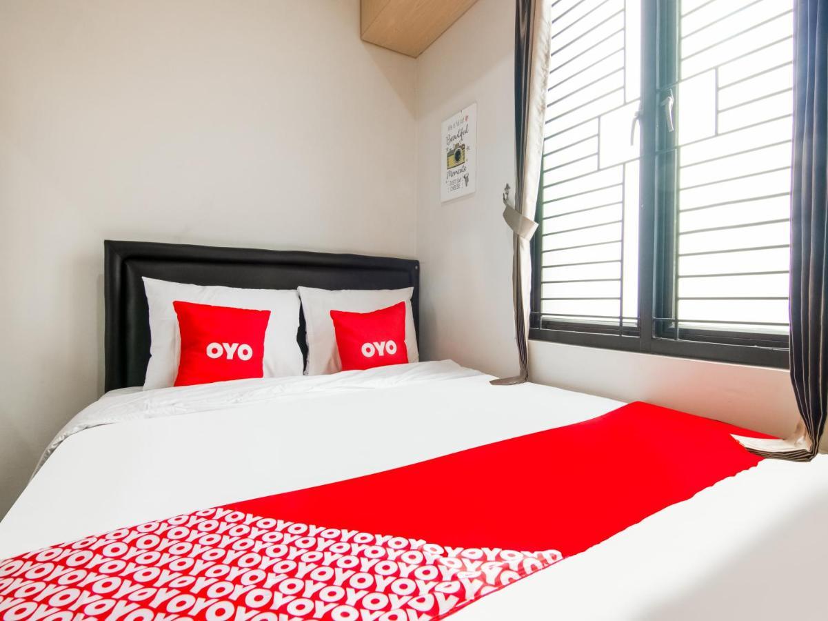 Oyo 3824 Columbus Residence J1 Telukjambe المظهر الخارجي الصورة